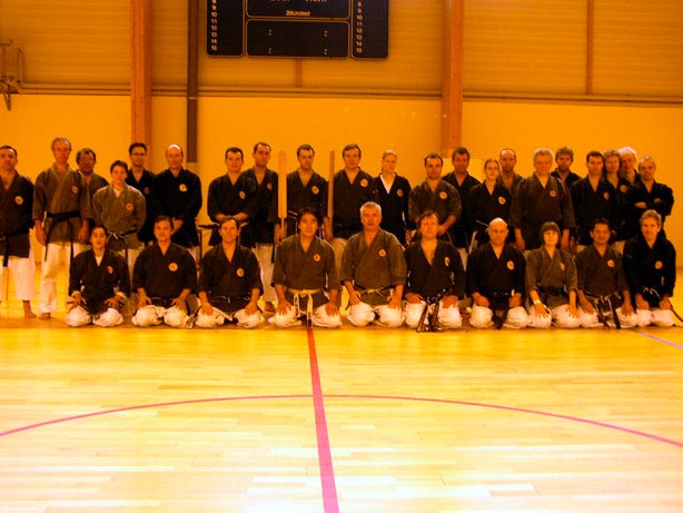 Stage des instructeurs dirigé par Maître Chinen à Chartres en décembre 2004